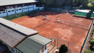 SUA_Tennisanlage_01072501